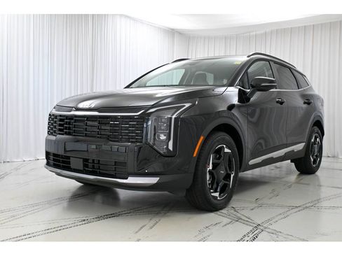 New 2026 Kia Sportage EX w/ EX Panorama Roof Package image 4