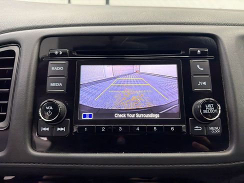 Used 2022 Honda HR-V LX image 28