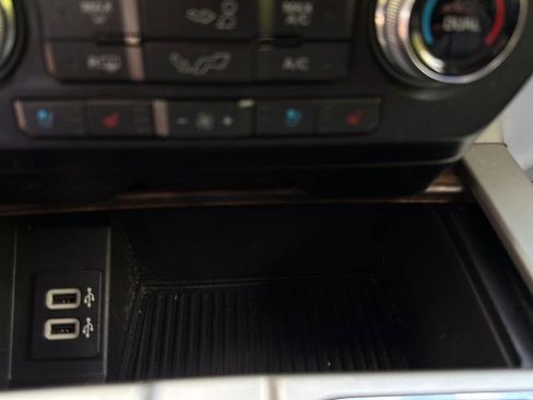 Used 2018 Ford F150 Lariat w/ Equipment Group 502A Luxury AWD/4WD image 26