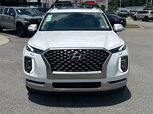 Used 2022 Hyundai Palisade Calligraphy FWD image 2
