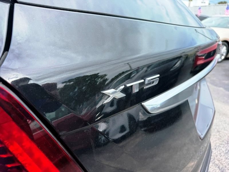 Used 2021 Cadillac XT5 Luxury FWD image 37