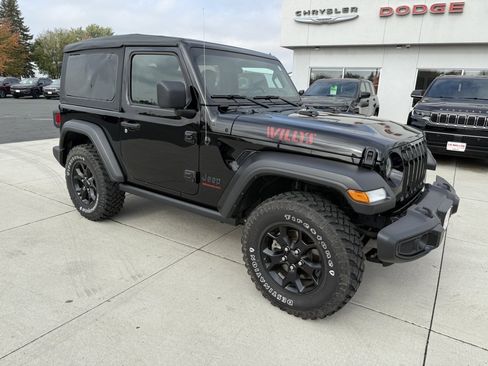 Used 2022 Jeep Wrangler Willys image 1
