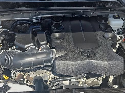 Used 2023 Toyota 4Runner SR5 Premium AWD/4WD image 11