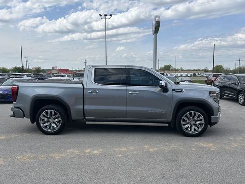 Used 2025 GMC Sierra 1500 Denali image 4