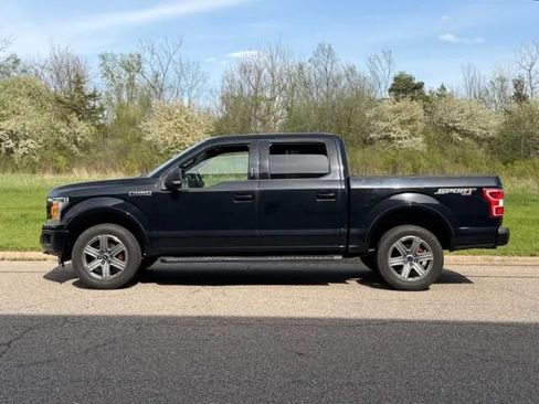 Used 2018 Ford F150 XLT w/ Equipment Group 302A Luxury AWD/4WD image 5