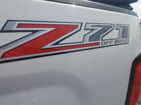 Used 2017 Chevrolet Silverado 1500 LT w/ All Star Edition image 29