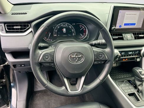 Used 2023 Toyota RAV4 XLE Premium AWD/4WD image 11