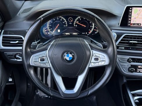 Used 2019 BMW 740i w/ Executive Package RWD image 17