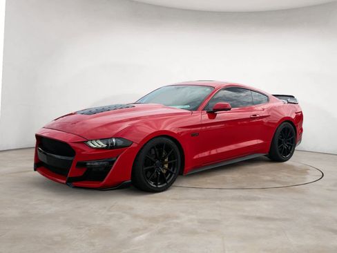 Used 2019 Ford Mustang GT Premium RWD image 7