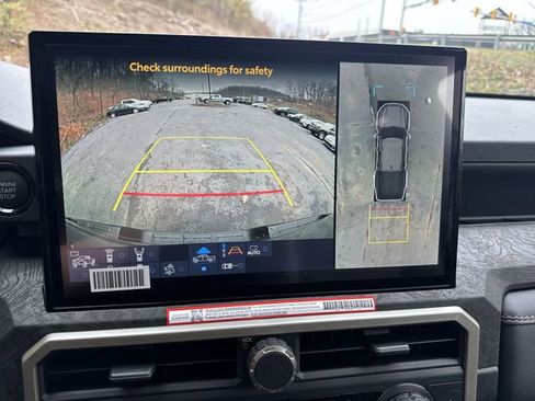 Used 2025 Toyota Tacoma 4x4 Double Cab image 23