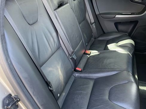 Used 2013 Volvo XC60 T6 Premier Plus AWD/4WD image 17
