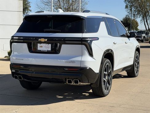 New 2026 Chevrolet Traverse High Country image 4