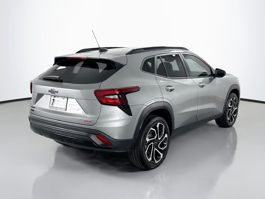 Used 2024 Chevrolet Trax RS w/ Driver Confidence Package FWD image 5