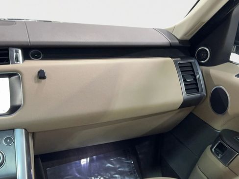 Used 2017 Land Rover Range Rover Sport SE image 28
