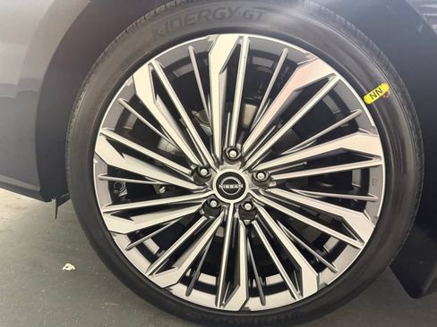 New 2025 Nissan Altima 2.5 SL image 12