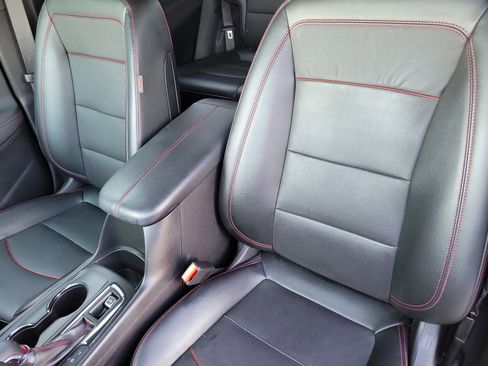 Used 2023 Chevrolet Equinox RS w/ RS Leather Package FWD image 11