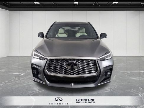 Used 2025 INFINITI QX55 Essential image 8