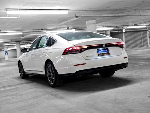 Used 2023 Honda Accord EX image 5