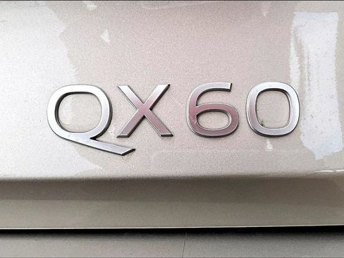 Used 2026 INFINITI QX60 Luxe w/ Cargo Package FWD image 8
