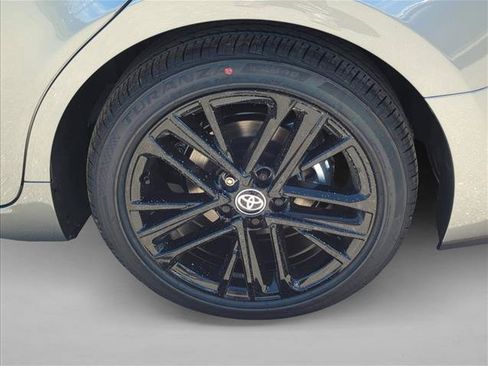 Used 2026 Toyota Camry SE FWD image 9