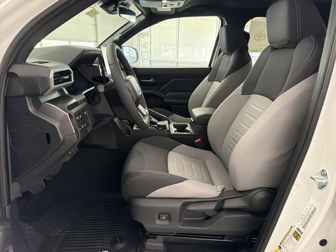 New 2025 Toyota Tacoma TRD Off-Road AWD/4WD image 25