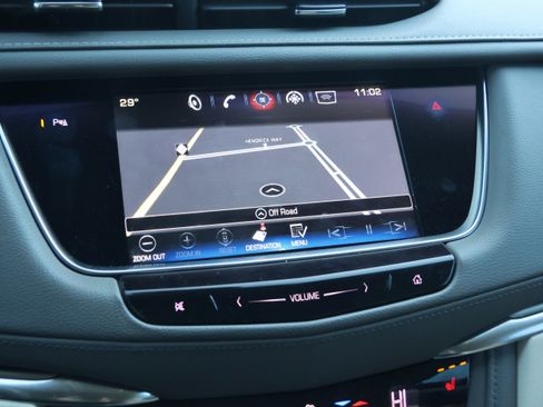 Used 2017 Cadillac XT5 Luxury w/ Driver Awareness Package image 26