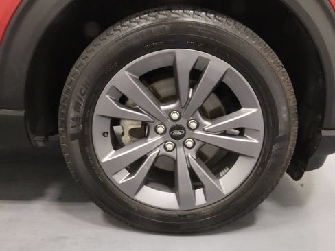 Used 2023 Ford Explorer XLT w/ Equipment Group 202A AWD/4WD image 27