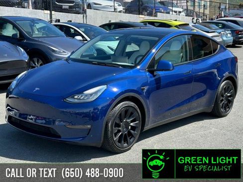 Used 2021 Tesla Model Y Long Range image 1