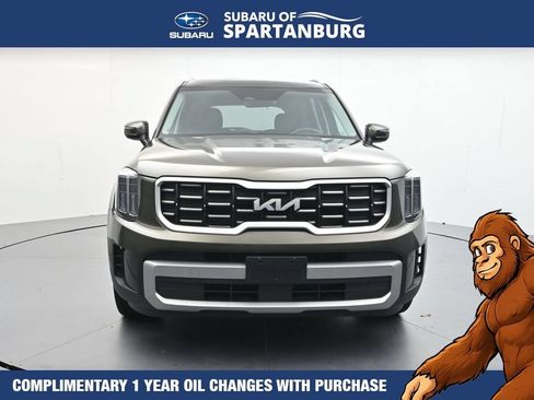 Used 2023 Kia Telluride S FWD image 2