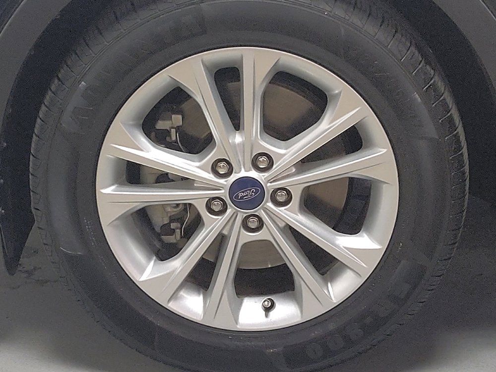 Used 2017 Ford Escape SE FWD image 31