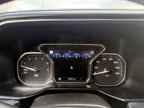 Used 2021 GMC Yukon Denali w/ Denali Premium Package image 23