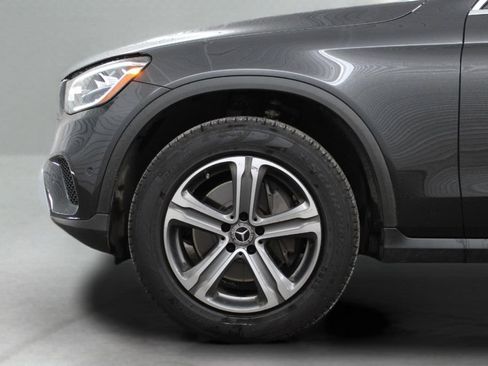 Used 2022 Mercedes-Benz GLC 300 image 6