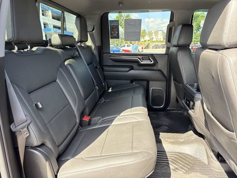Used 2024 Chevrolet Silverado 2500 LT w/ Midnight Edition AWD/4WD image 31