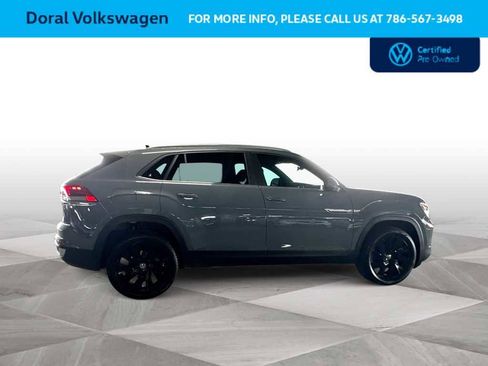 Used 2026 Volkswagen Atlas Cross Sport SE w/ Black Wheel Package FWD image 9