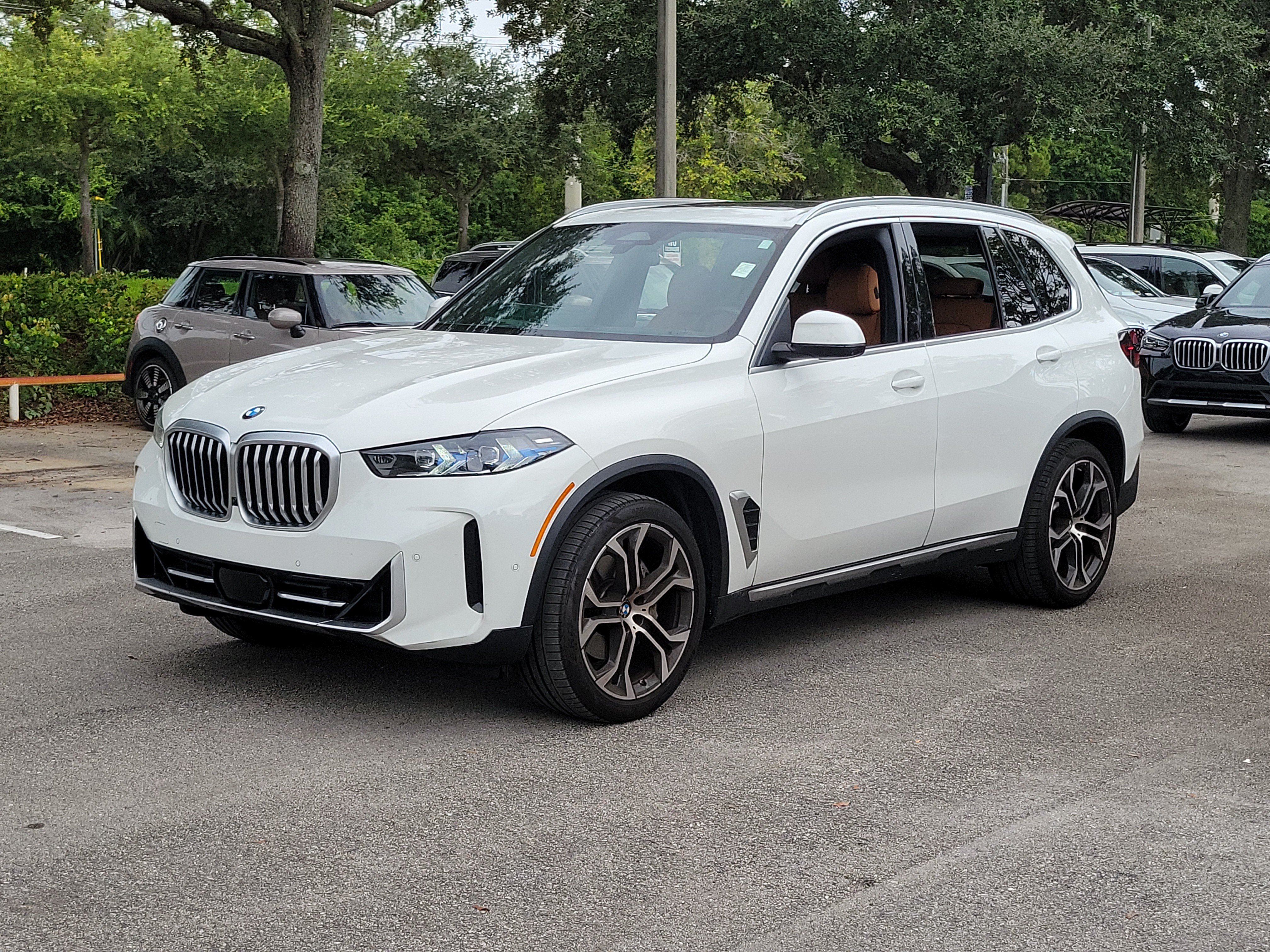 Used 2024 BMW X5 sDrive40i w/ Premium Package RWD image 6
