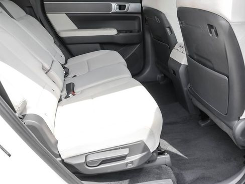 Certified 2026 Hyundai Santa Fe SE AWD/4WD image 30