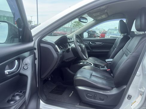 Used 2016 Nissan Rogue SL AWD/4WD image 11