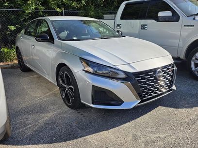 Used 2024 Nissan Altima 2.5 SR