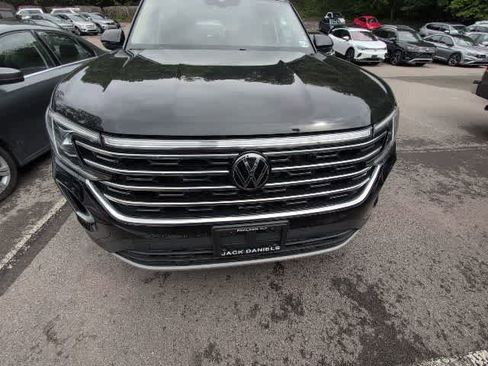 Used 2024 Volkswagen Atlas SEL AWD/4WD image 7