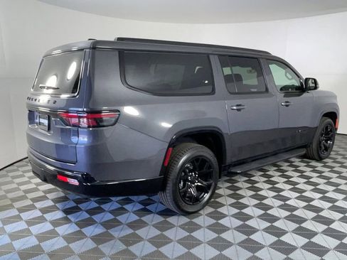 New 2025 Jeep Wagoneer L Series II image 4