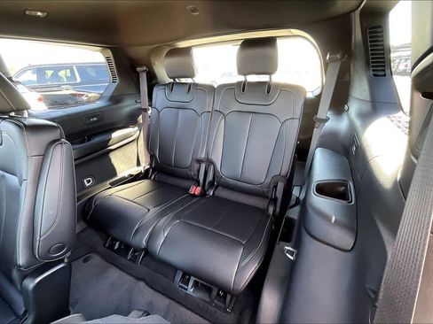 New 2025 Jeep Grand Cherokee L Limited w/ Black Appearance Package image 21