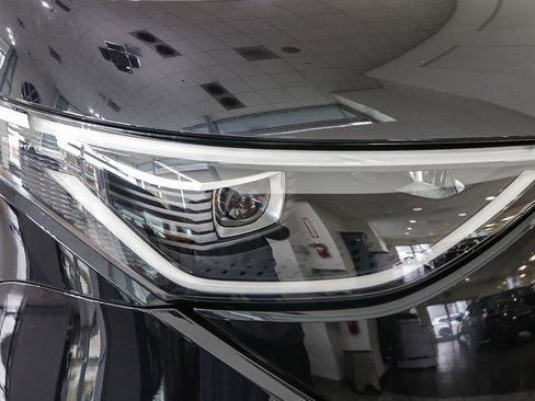 New 2025 Volkswagen ID. Buzz Pro S image 14