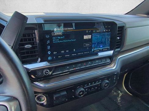 Certified 2025 Chevrolet Silverado 1500 LT AWD/4WD image 15