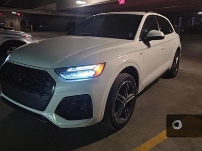 Certified 2025 Audi Q5 e Premium Plus w/ Premium Plus Package