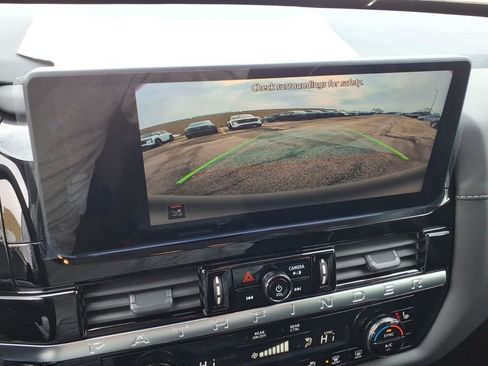 New 2026 Nissan Pathfinder SV image 10