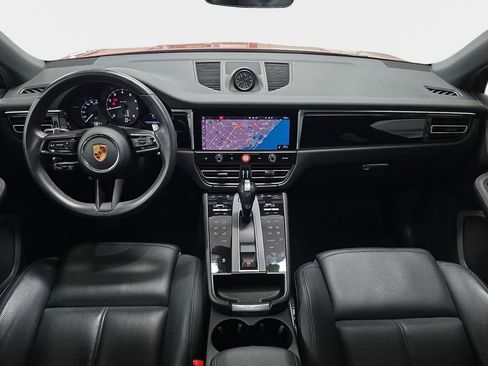 Certified 2023 Porsche Macan AWD/4WD image 12