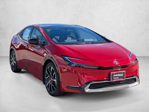 New 2026 Toyota Prius Plug-In Hybrid FWD image 7