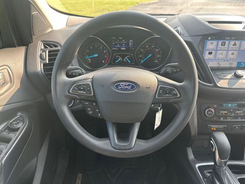 Used 2018 Ford Escape SE w/ Ford Safe & Smart Package AWD/4WD image 18