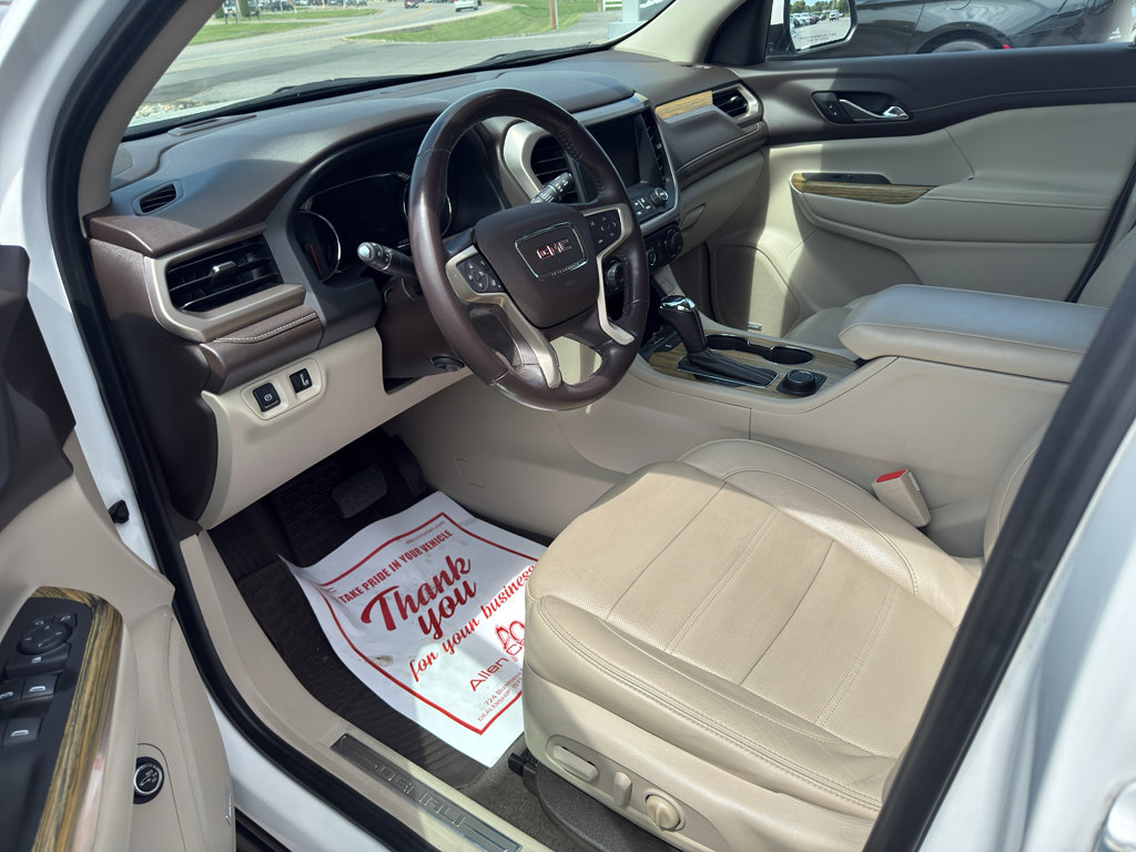 Used 2019 GMC Acadia Denali w/ Technology Package AWD/4WD image 11