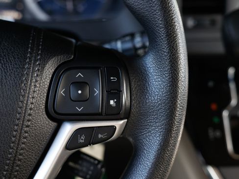 Used 2019 Toyota Sienna L image 33